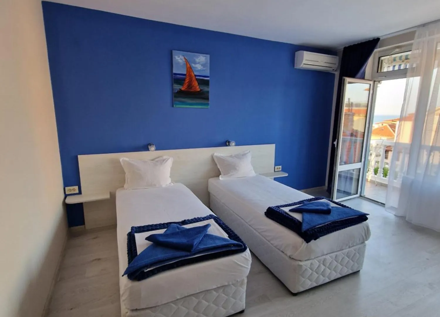 Exotic Guest House Sozopol 3*,